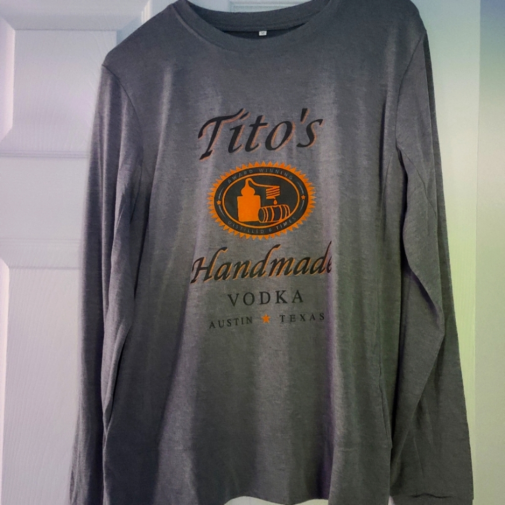 Sweatshirt Titos never worn